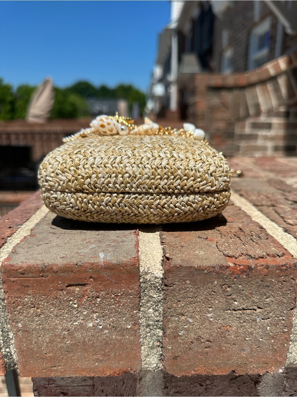 Shiraleah Natural Woven Straw Clutch with Shell Charm and Gold Chain NWT - Picture 7 of 8